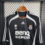 2006/2007 Retro Real Madrid Away Jersey Long Sleeve - Image 4