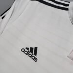 Retro 2014/2015 Real Madrid Home Long Sleeve - Image 4
