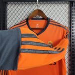 2013-2014 Retro Real Madrid Third Away Long Sleeve - Image 8