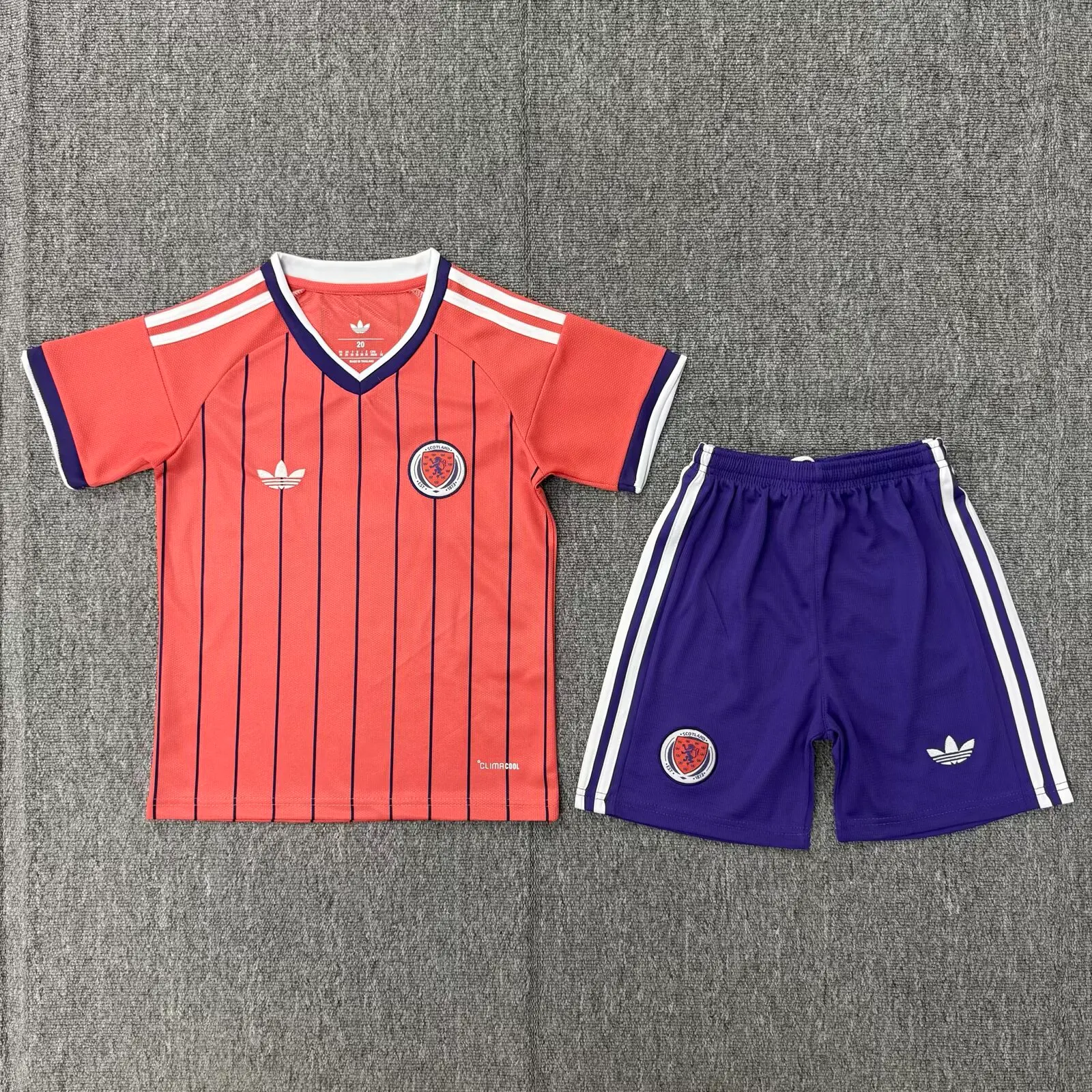 01b9013fe18dfef5f5a285ea1ba5aad0.webp 2026 Scotland National Team Away Football Shirt 1:1 Thai Quality Kids Size - Image 1