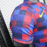 2026/2027赛季巴塞罗那球员版赛前热身服红蓝格子足球衫 1:1 泰国品质 - Image 7