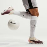 Nike United Phantom 6 High Academy - Image 2
