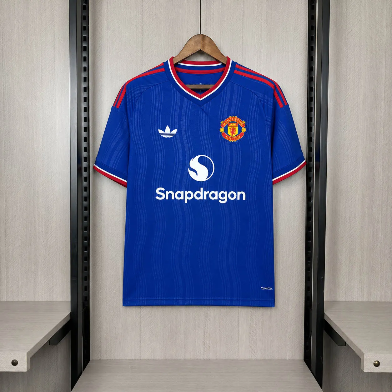 4e3648c119cbc2df22259f7aa7d9412a.webp 2026/2027 曼联客场球衣 1:1 泰国品质 - Image 1