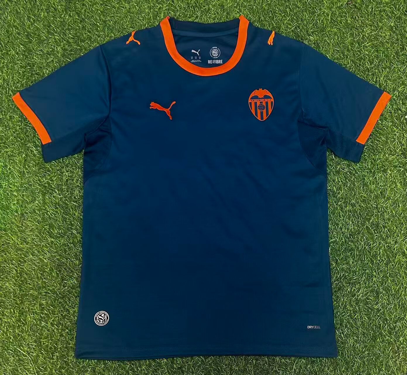 aa22a2f5f1709fed22f726f50e680959.jpg 2026/2027 Valencia Away Football Shirt 1:1 Thai Quality - Image 1