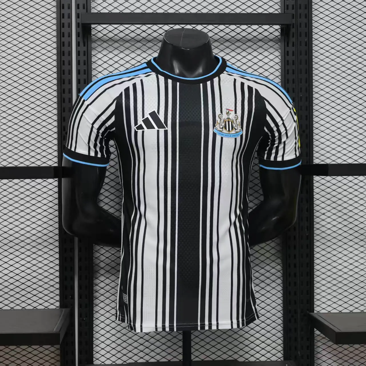 d45d15ce90bc09820905d8c040a9090b.webp 2026/2027 Player Version Newcastle United Home Football Shirt 1:1 Thai Quality - Image 1