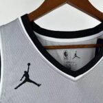Season 26 Spurs – Grey - Image 4
