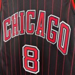 26 Seasons, Bulls, Air Jordan - Image 3