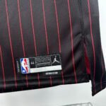26 Seasons, Bulls, Air Jordan - Image 7